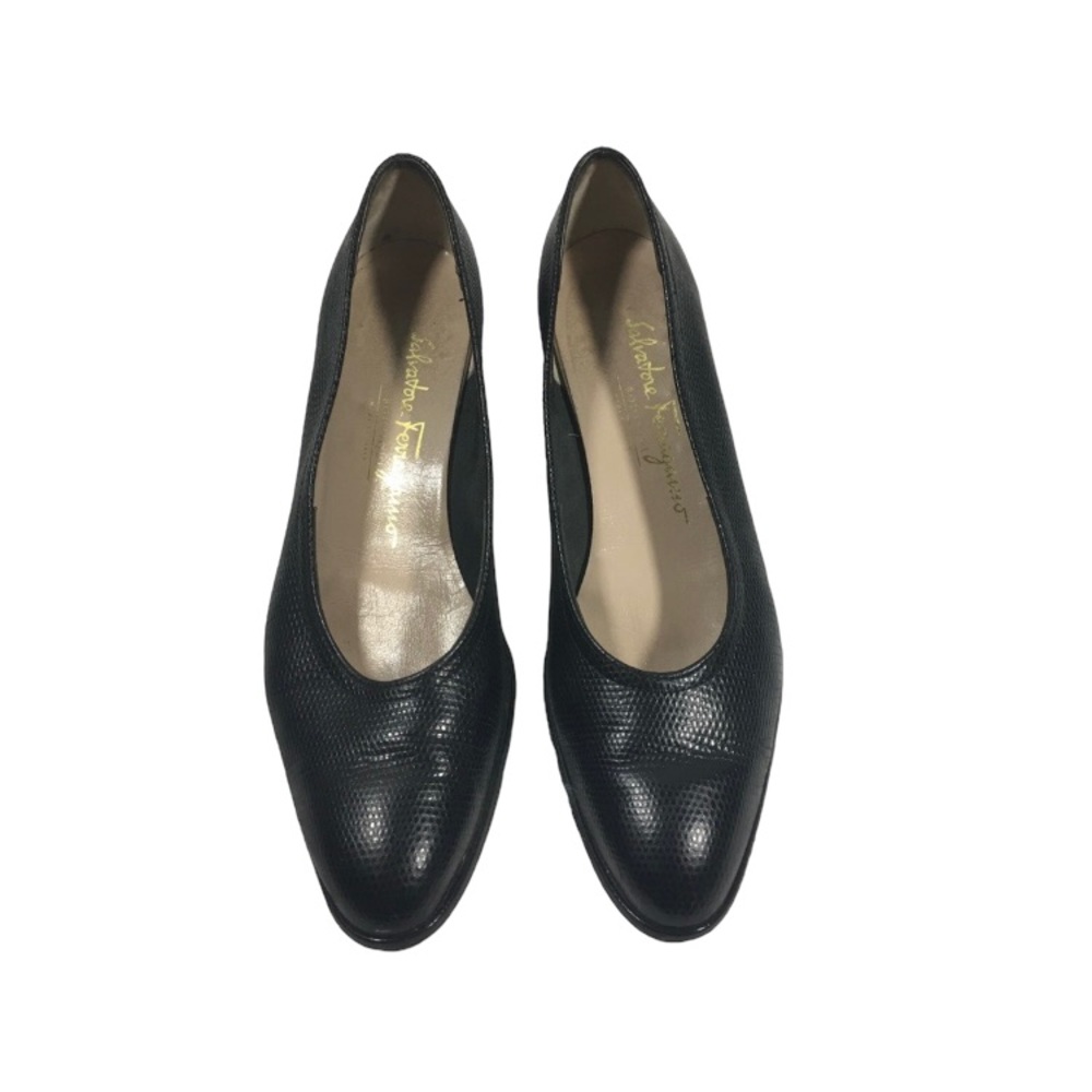 SALVATORE FERRAGAMO Textured  Leather Wedge Sz 7.5 N